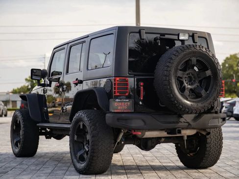 Used 2015 Jeep Wrangler Unlimited Rubicon AWD/4WD image 13