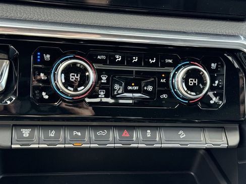 New 2026 GMC Sierra 3500 Denali AWD/4WD image 19