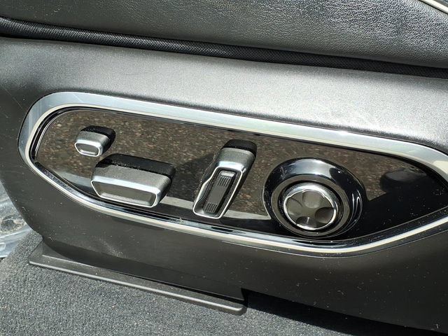 Used 2024 Jeep Grand Cherokee Summit w/ Adv Protech Group IV AWD/4WD image 11