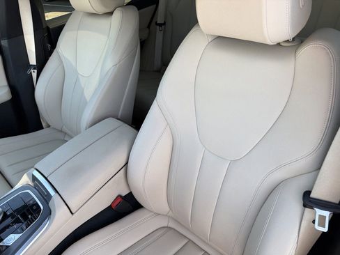 Used 2019 BMW X5 xDrive40i w/ Convenience Package AWD/4WD image 24