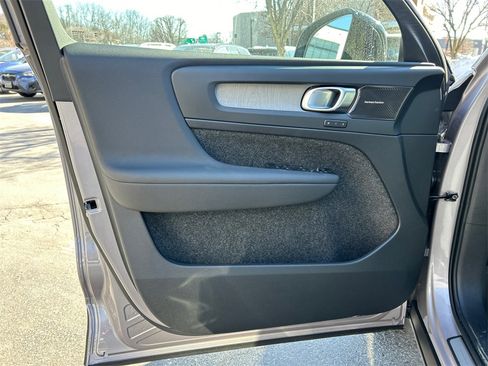 New 2026 Volvo XC40 B5 Plus w/ Protection Package Premier image 9