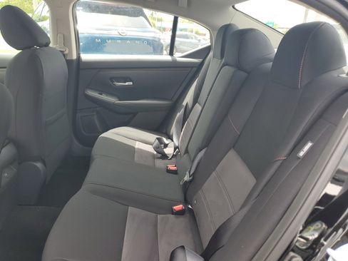 New 2025 Nissan Sentra SR w/ Midnight Edition image 18