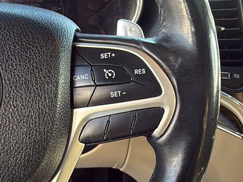 Used 2014 Jeep Grand Cherokee Limited w/ Trailer Tow Group IV image 14