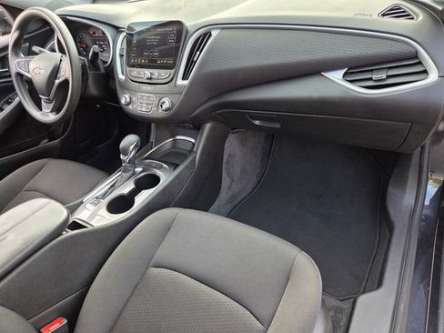 Used 2023 Chevrolet Malibu LT FWD image 17