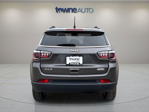 Used 2022 Jeep Compass Latitude w/ Convenience Group image 4