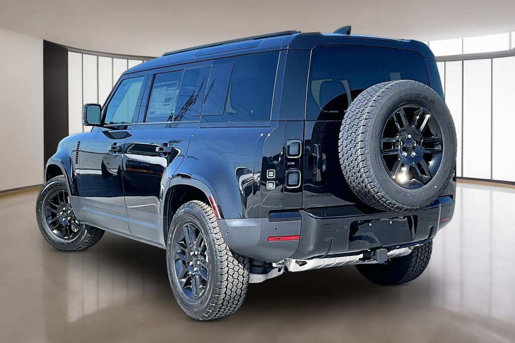 New 2026 Land Rover Defender 110 S AWD/4WD image 3