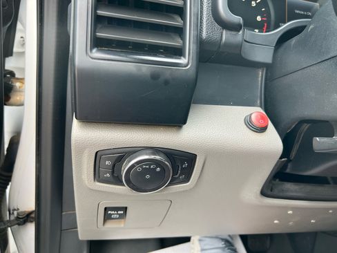 Used 2020 Ford F150 XL w/ Equipment Group 101A Mid image 31