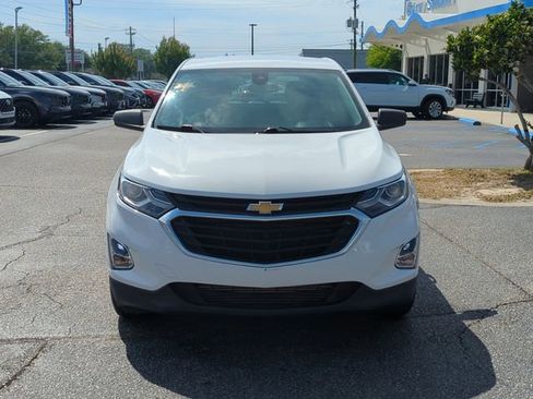Used 2021 Chevrolet Equinox LS FWD image 9
