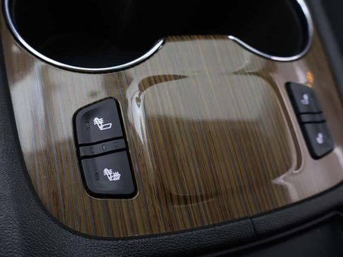 Used 2020 GMC Acadia SLE w/ Driver Convenience Package image 53