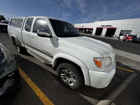 Used 2006 Toyota Tundra SR5 AWD/4WD image 1