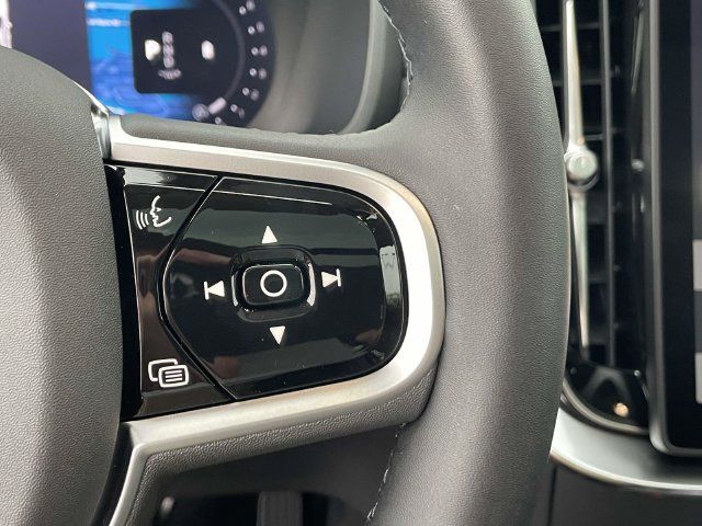 Used 2026 Volvo XC90 B6 Ultra w/ Protection Package AWD/4WD image 37