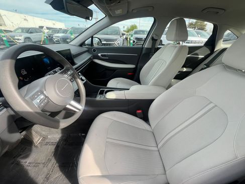 Used 2025 Hyundai Sonata SEL FWD image 27