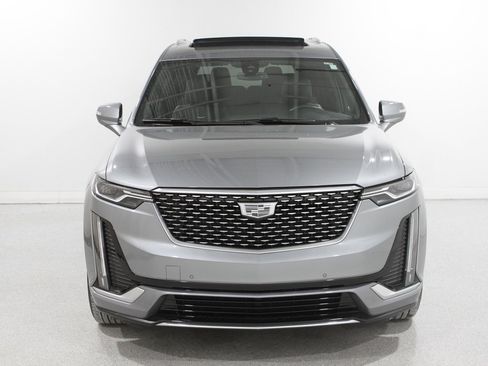 Used 2024 Cadillac XT6 Luxury image 2
