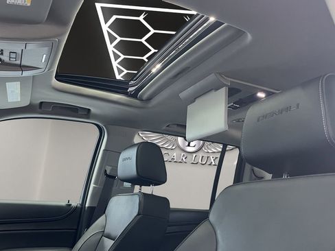 Used 2017 GMC Yukon XL Denali w/ Open Road Package image 19