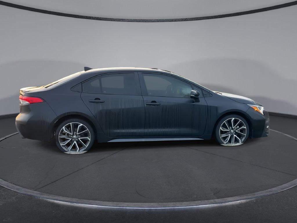 Used 2022 Toyota Corolla SE w/ SE Premium Package FWD image 9