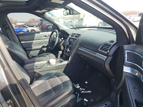 Used 2019 Ford Explorer Sport w/ Ford Safe & Smart Package AWD/4WD image 11