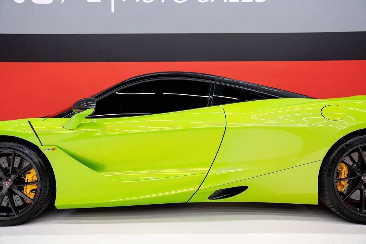 Used 2018 McLaren 720S Performance RWD image 19