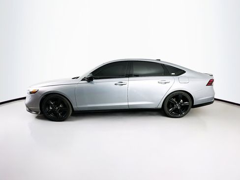 Used 2024 Honda Accord Sport image 4