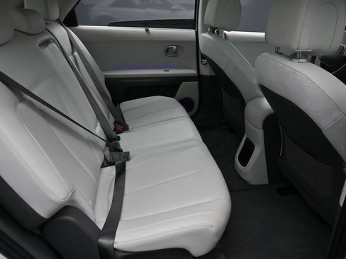 Used 2024 Hyundai Ioniq 5 Limited image 32