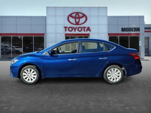 Used 2017 Nissan Sentra S image 4