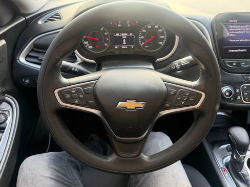Used 2022 Chevrolet Malibu LT image 12