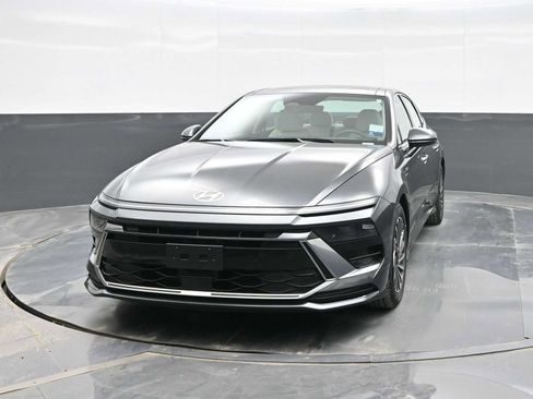 New 2026 Hyundai Sonata SEL image 3