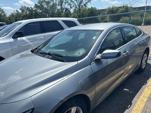 Used 2024 Chevrolet Malibu LT FWD image 19