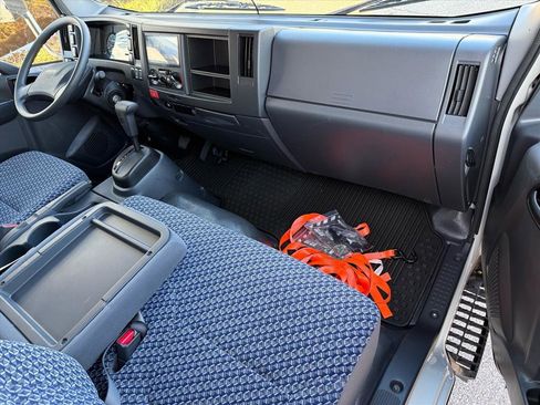 New 2024 Chevrolet Low Cab Forward image 20