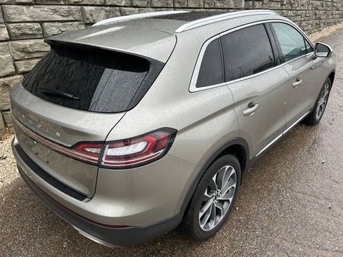 Used 2023 Lincoln Nautilus Reserve w/ Equipment Group 201A image 5