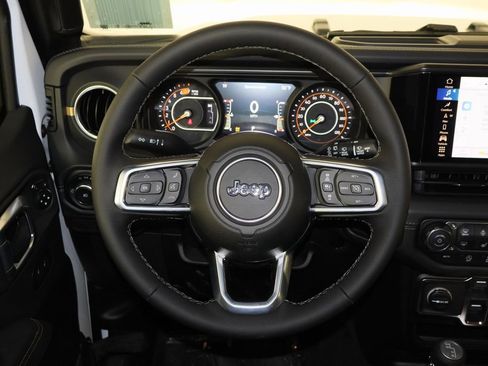 New 2026 Jeep Wrangler Sahara image 7