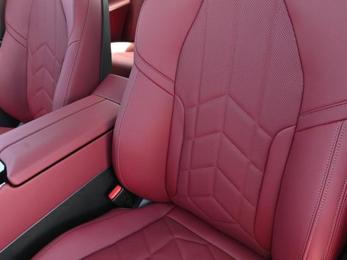 New 2026 BMW 540i xDrive 540i xDrive w/ Executive Package image 7