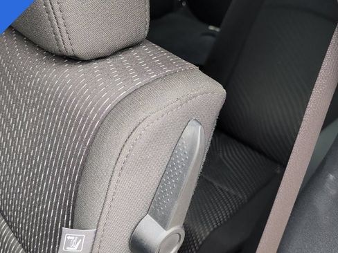 Used 2019 Dodge Journey SE w/ Connectivity Group FWD image 11