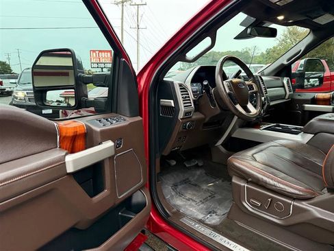 Used 2017 Ford F250 King Ranch w/ Chrome Package image 30