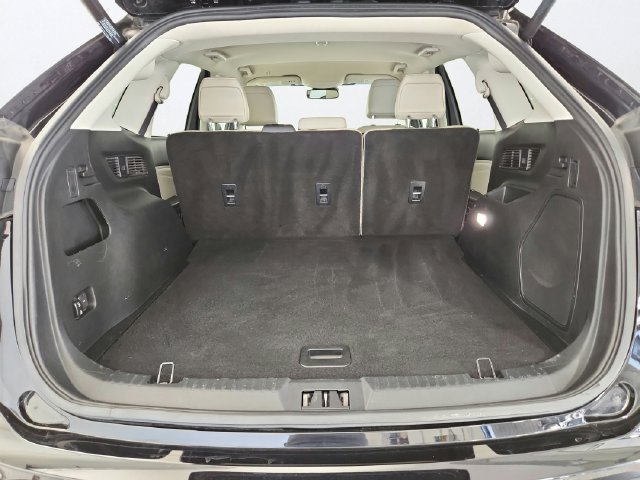 Used 2020 Ford Edge Titanium w/ Class II Trailer Tow Package AWD/4WD image 23