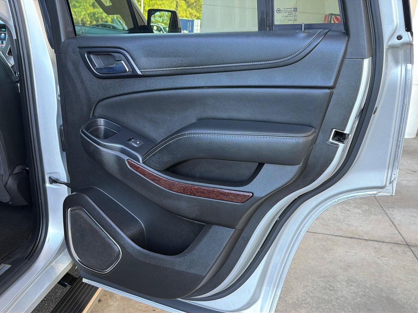 Used 2017 GMC Yukon SLT RWD image 18