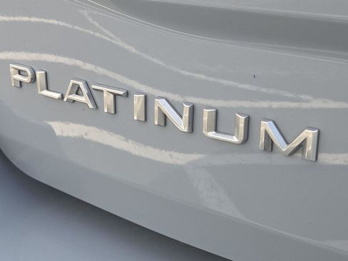 Used 2025 Ford Expedition Platinum w/ Platinum Ultimate Package AWD/4WD image 20
