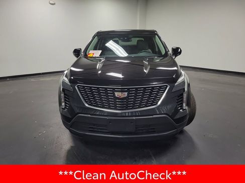 Used 2023 Cadillac XT4 Luxury w/ Cold Weather Package image 3