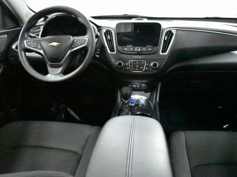 Used 2023 Chevrolet Malibu LT image 16