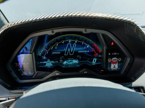 Used 2020 Lamborghini Aventador SVJ AWD/4WD image 62