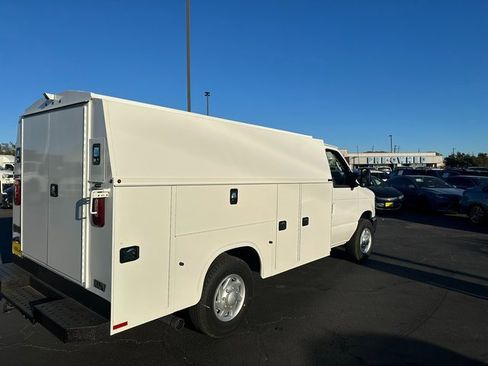 New 2026 Ford E-350 and Econoline 350 Super Duty w/ Power Equipment Group image 3