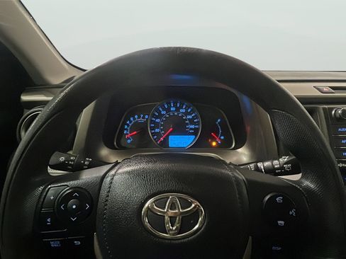 Used 2014 Toyota RAV4 XLE image 29