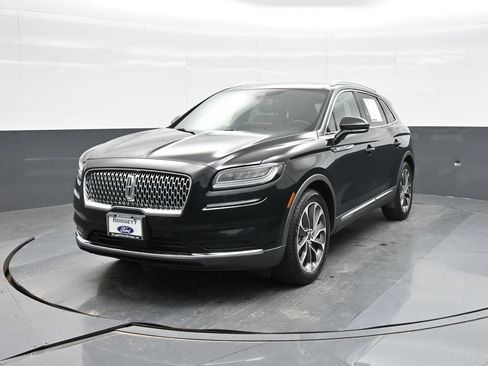 Used 2023 Lincoln Nautilus Reserve w/ Luxury Package FWD image 20