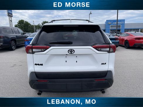 Used 2024 Toyota RAV4 XLE w/ Convenience Package FWD image 7