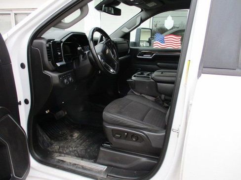 Used 2024 Chevrolet Silverado 3500 LT w/ Convenience Package AWD/4WD image 12