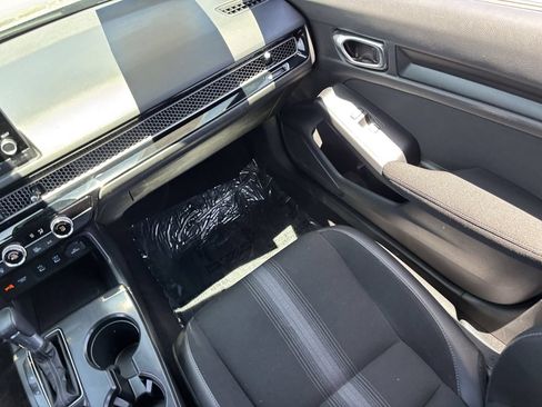 Certified 2025 Honda Civic Sport image 14