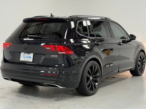 Used 2020 Volkswagen Tiguan SE R-Line image 4