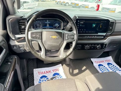 Used 2024 Chevrolet Silverado 2500 LT AWD/4WD image 14