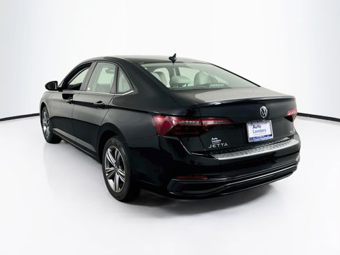 Used 2023 Volkswagen Jetta SE FWD image 7