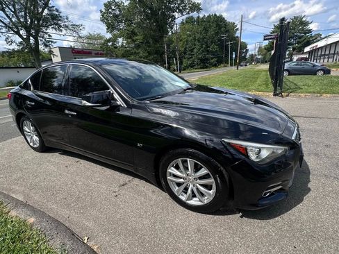 Used 2015 INFINITI Q50 Premium w/ Deluxe Touring Package image 3