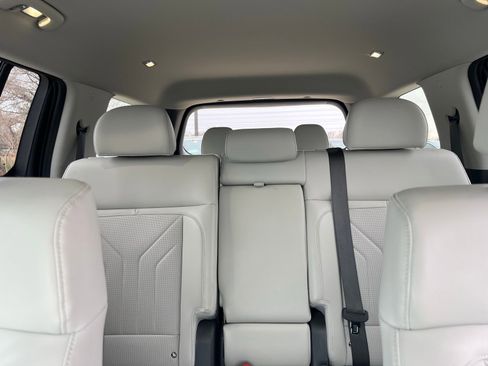 Certified 2025 Hyundai Santa Fe SEL image 40